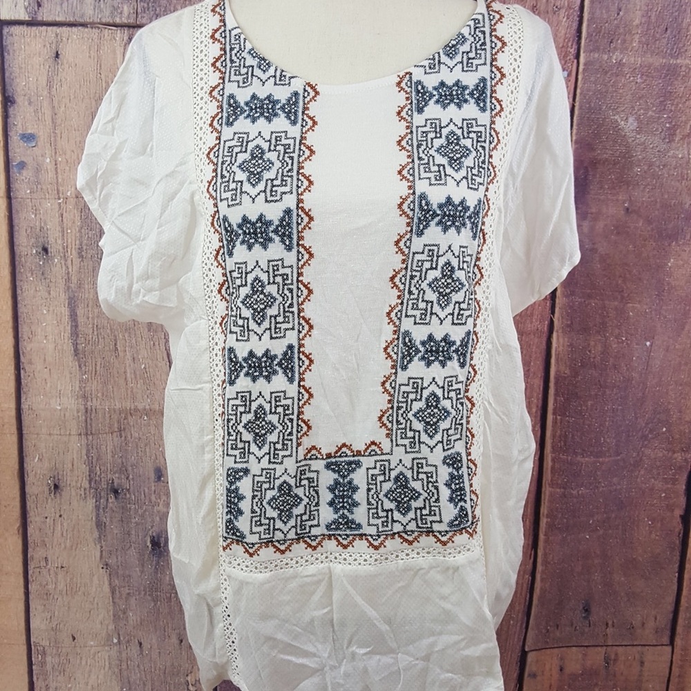 Lucky Brand Crochet Trim Embroidered Tee